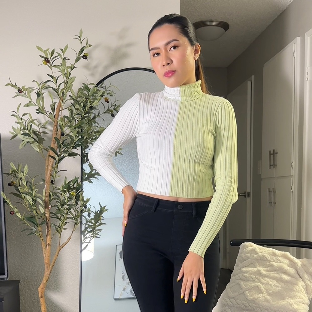 Forever21 cropped turtleneck longsleeves